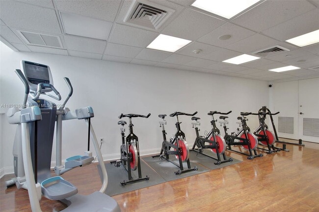 Building Photo - 650 West Ave