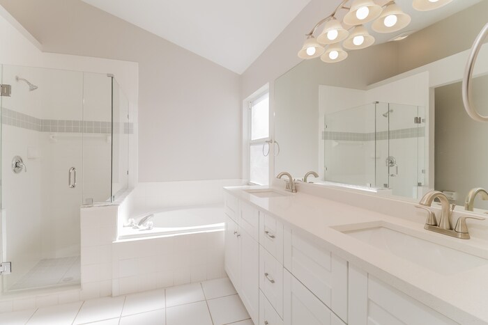 Building Photo - 29114 Crossland Dr