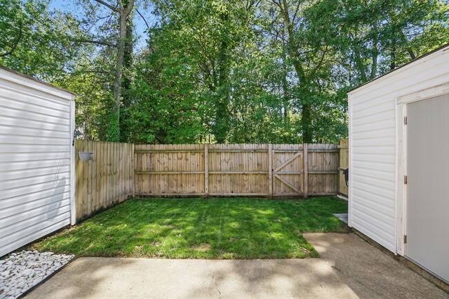 Building Photo - 5009 Ashforth Ct