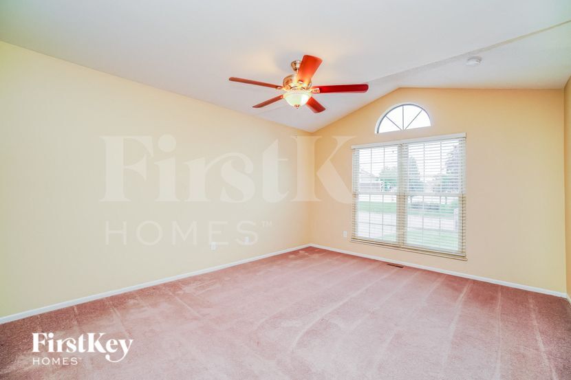 Building Photo - 1103 Crestview St