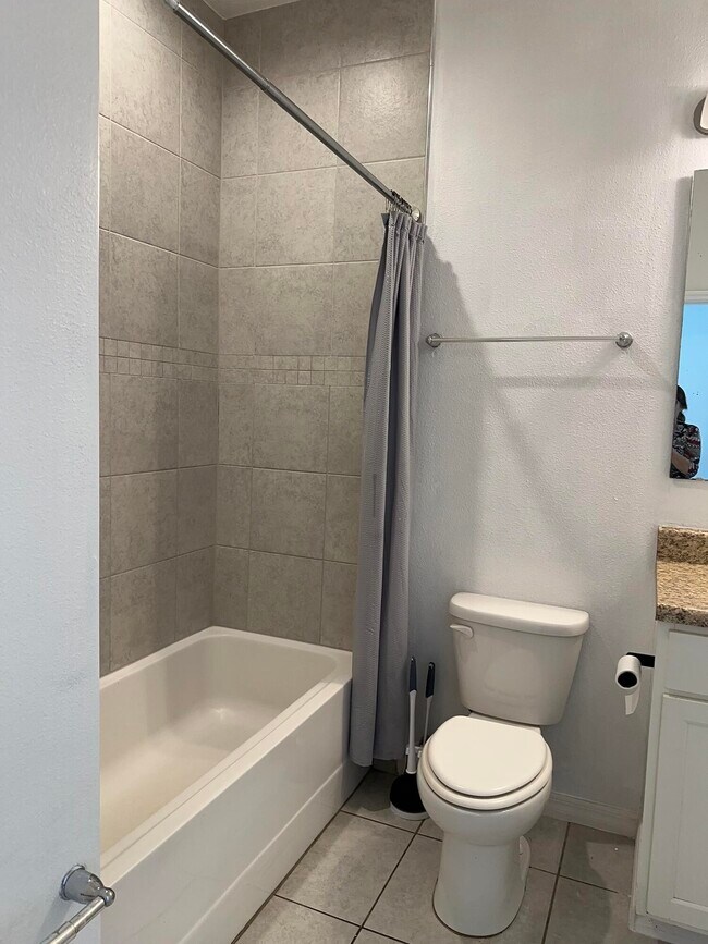 Building Photo - 314 Briarbrook Ln