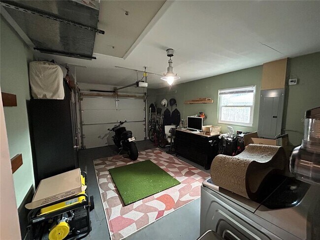 Building Photo - 1406 S Keene Rd