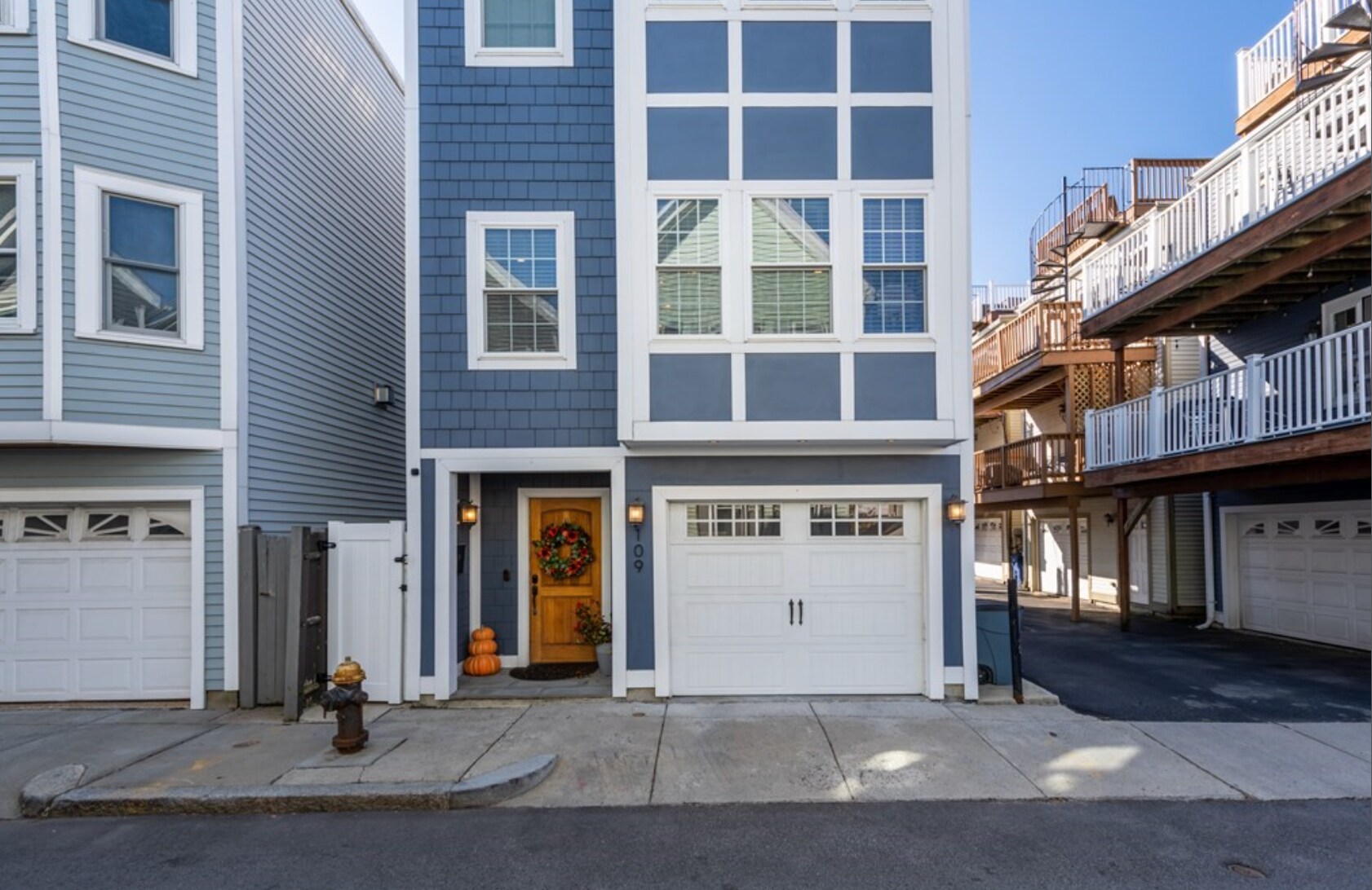 Building Photo - 109 Tudor St