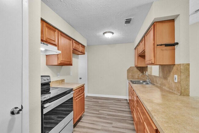 Building Photo - 23038 Banquo Dr