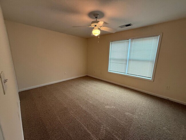 Building Photo - 173 Magnolia Bluff Dr