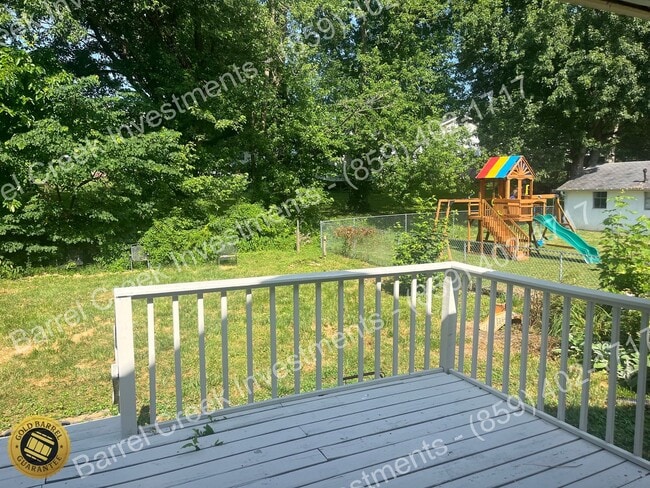 Building Photo - 2-Bed 1-Bath House