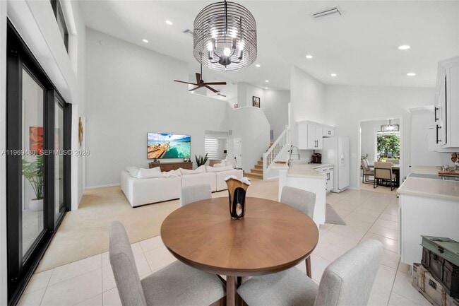 Building Photo - 8864 Ventura Way