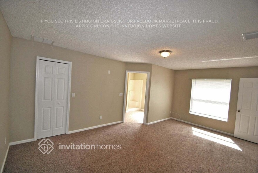 Building Photo - 1480 Waldrun St SE