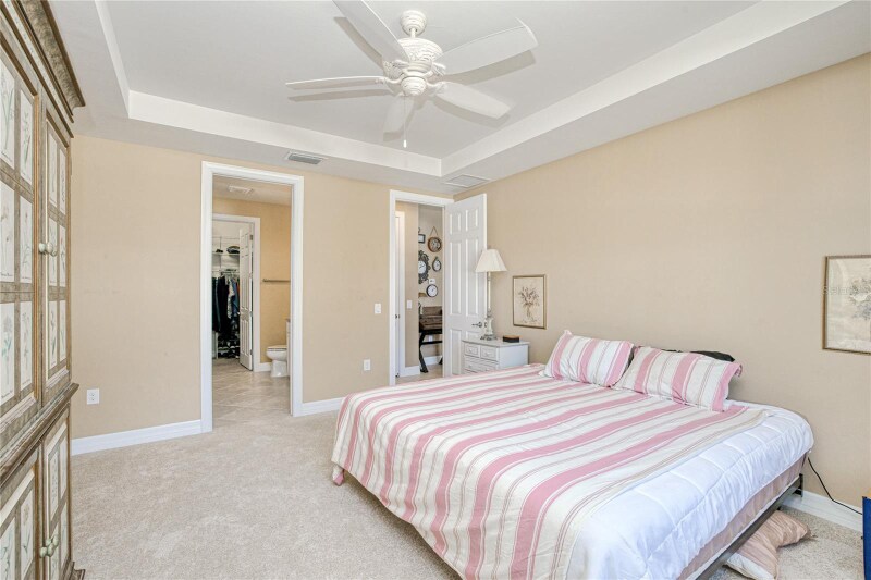 Building Photo - 2600 Sherman Oak Dr