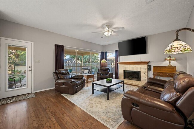Building Photo - 7501 Vail Valley Dr