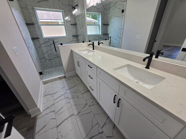 Building Photo - Newer Construction- 3 bed 2 bath Patio Home on the Golf Course – Turkey Creek