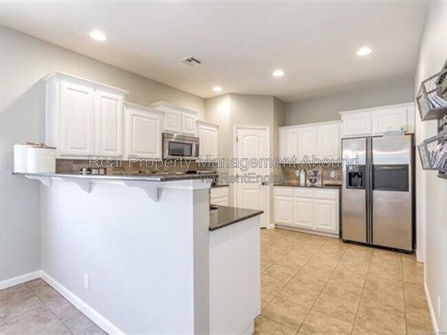 Building Photo - 14837 S Toledo Pl