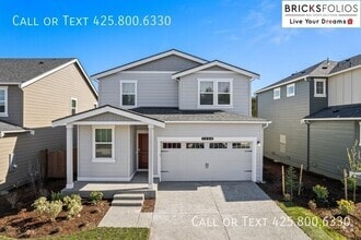 Building Photo - Inviting Home in Port Orchard with a Perfe...
