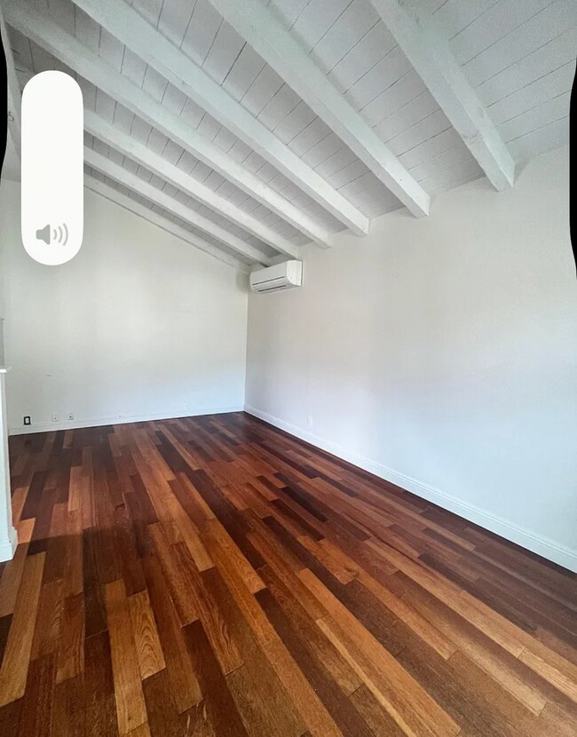 Building Photo - Beautiful 3BD/2BA Hawaii Kai Home | 2-Car Garage | Mountainside Setting