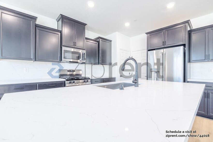 Building Photo - 4385 Canyon Coral Wy