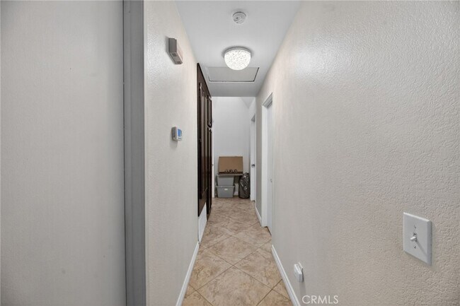 Building Photo - 39427 Canyon Rim Cir
