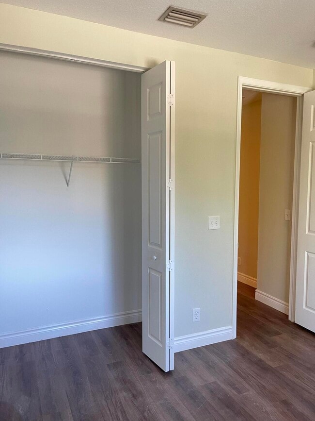Building Photo - 4282 Berkshire Wharf Dr