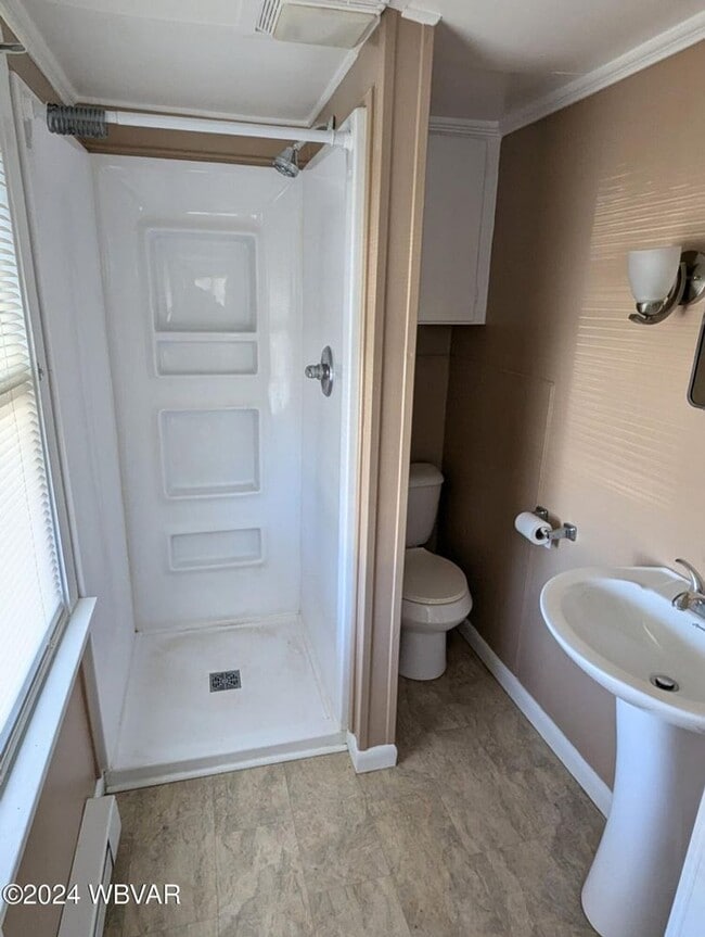 Building Photo - South Side Efficiency