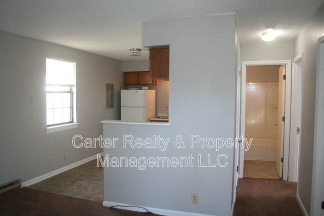 Building Photo - 1608 Forest Ave