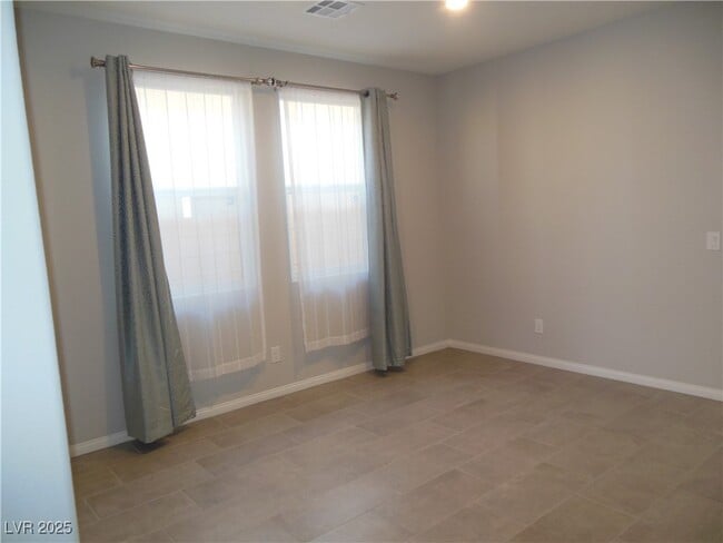 Building Photo - 2664 Crystal Quartz St