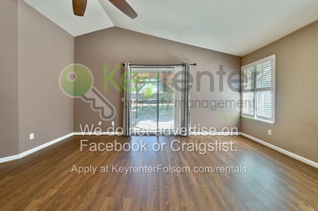 Building Photo - 617 Vernon Oaks Dr