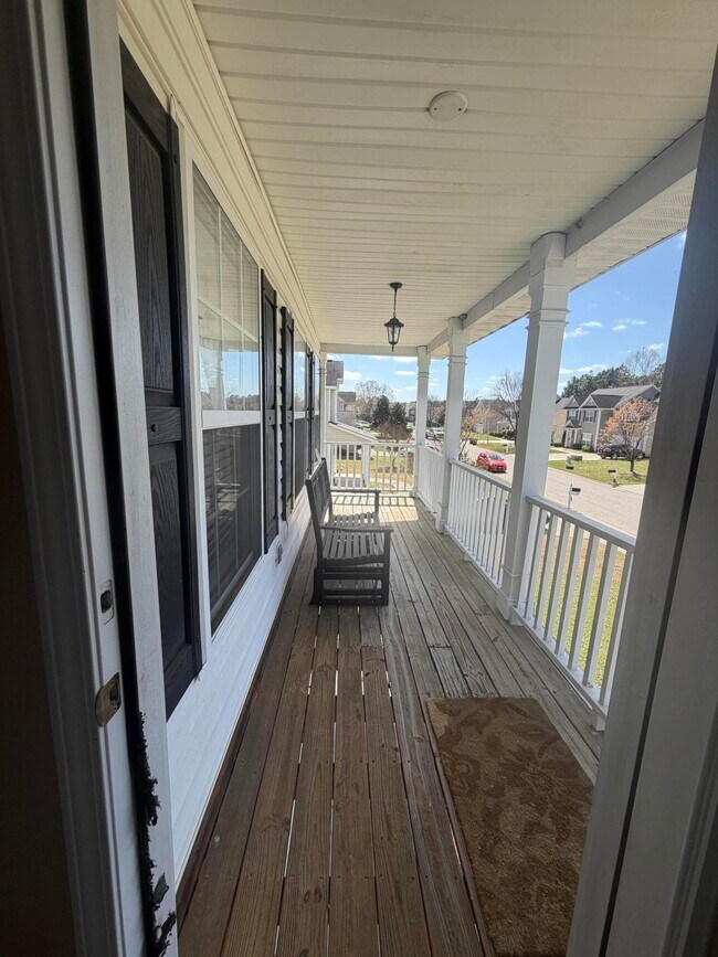 Building Photo - 575 Batty Way