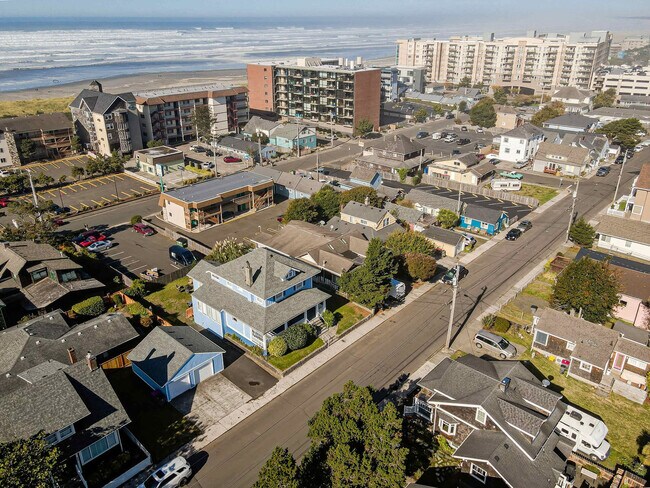 Building Photo - 640 S Columbia St