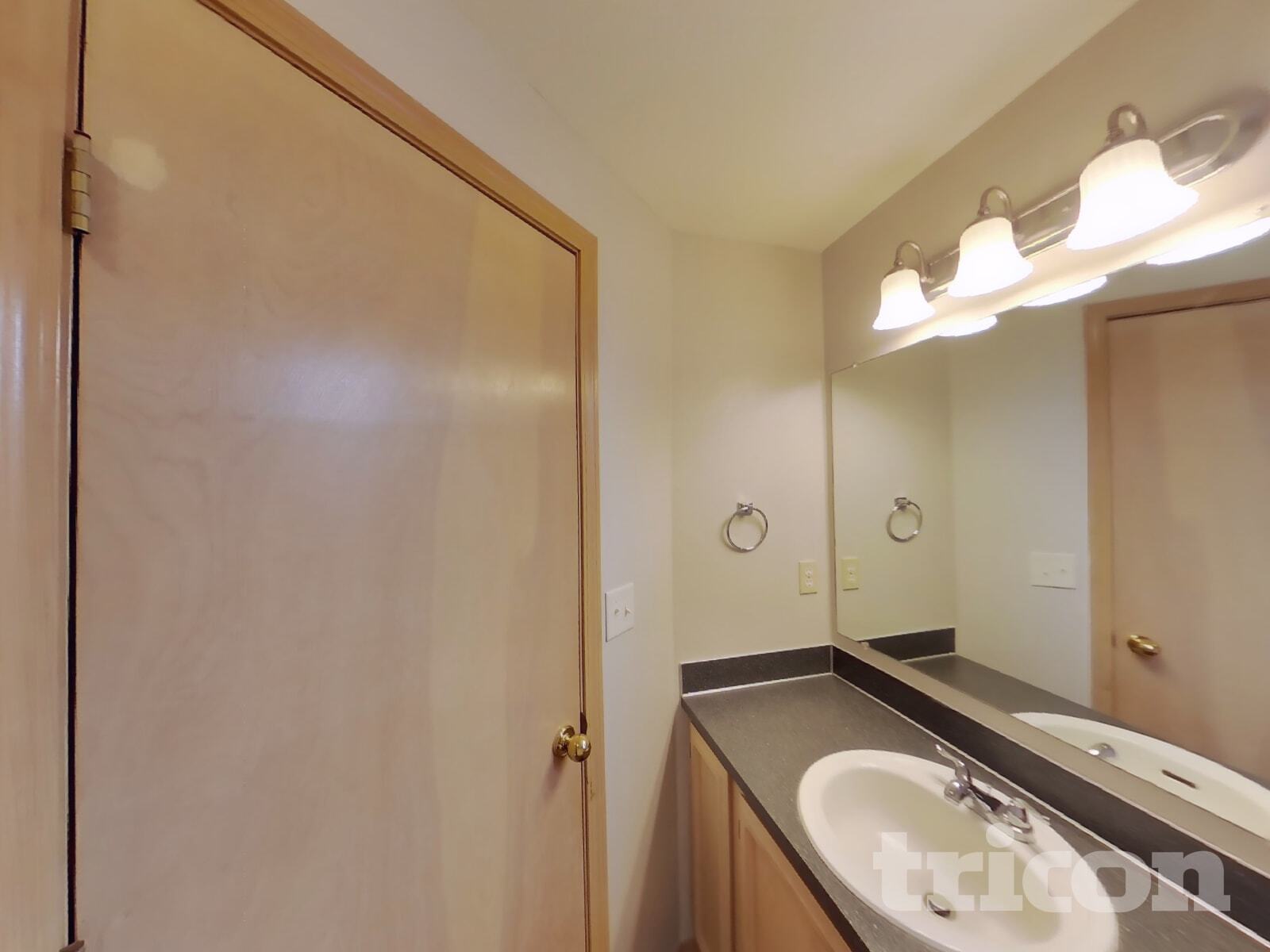 Building Photo - 6031 Thornbury Pl SE