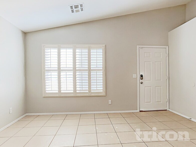 Building Photo - 15848 W Adams St