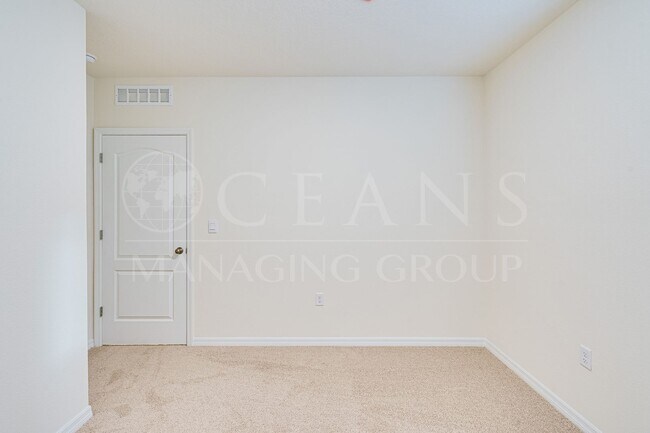 Building Photo - Never Lived in 4 Bed, 2 Bath Ormond Home with Upgrades and a Fenced Yard