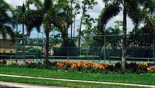 Building Photo - 2389 Piccadilly Circus
