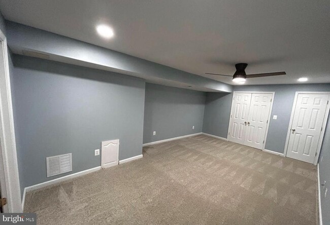 Building Photo - 5415 Chillingham Pl