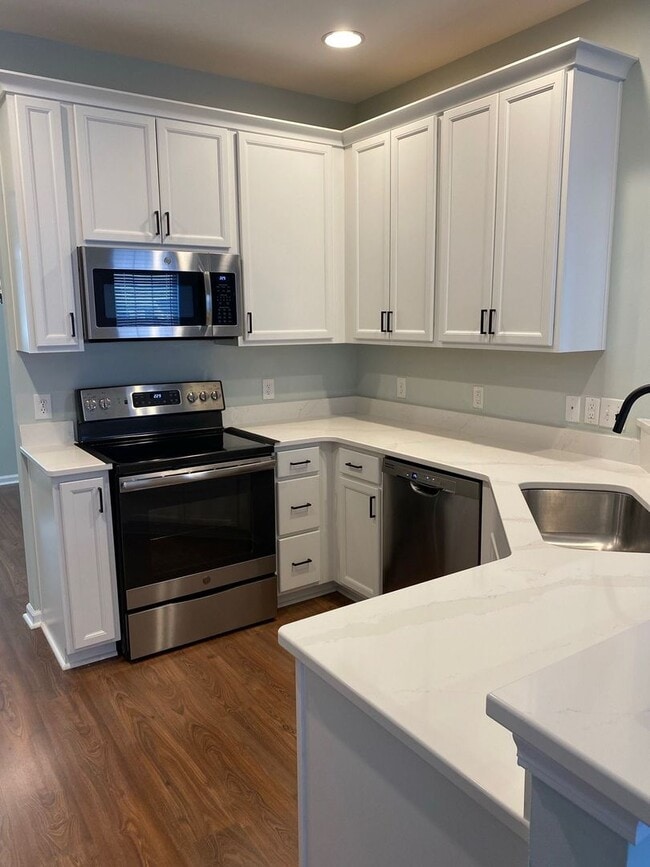 Building Photo - LEGEND OAKS DORCHESTER DISTRICT TWO SCHOOLS