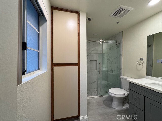 Building Photo - 223 N Olive Ave