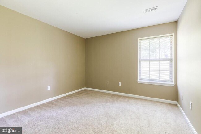 Building Photo - 3512 Thomas Pointe Ct