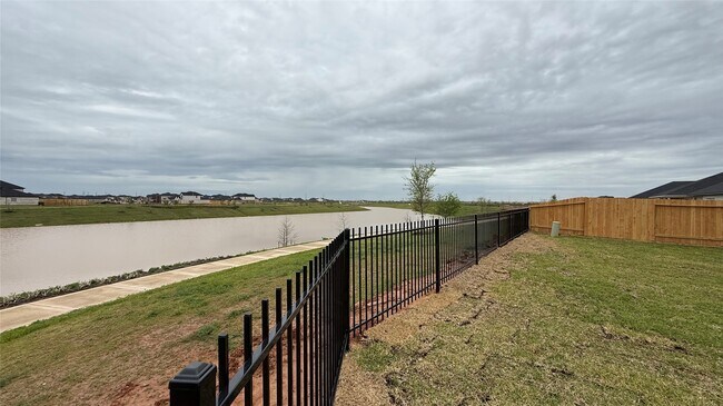 Building Photo - 3934 Winterbourne Wy