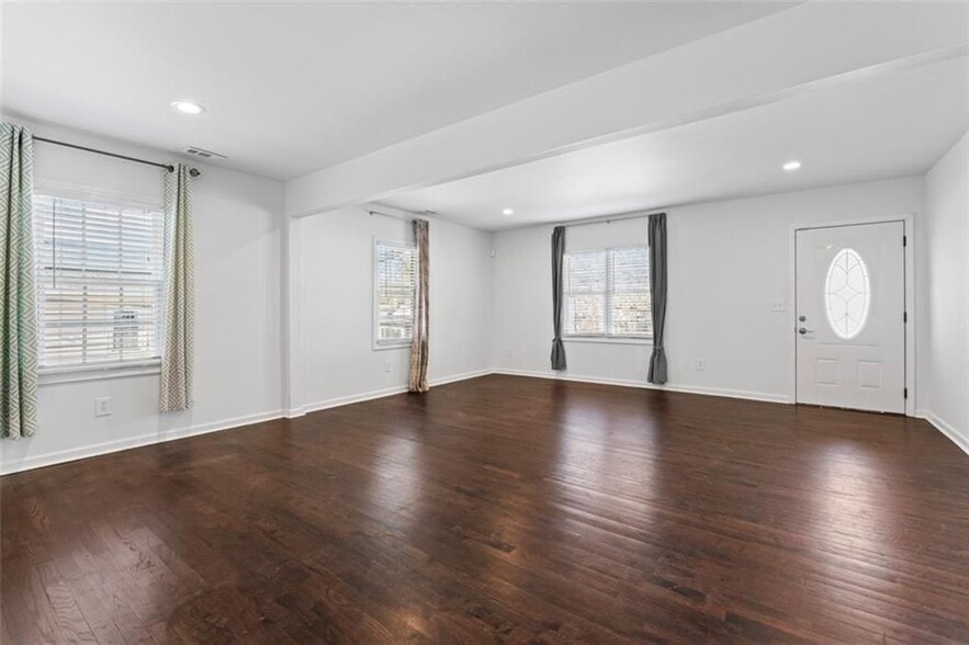 Building Photo - 1000 SW Palmetto