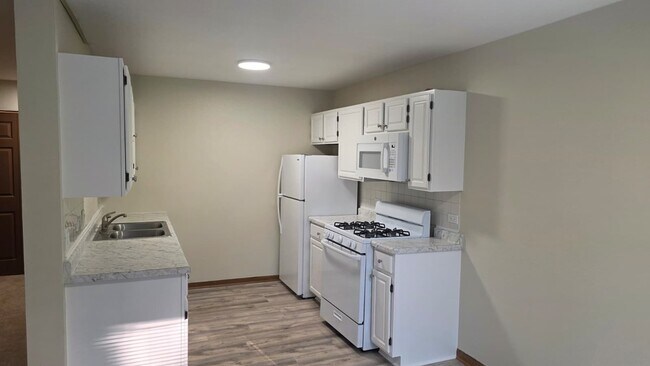 Building Photo - 620 Mallard Ct