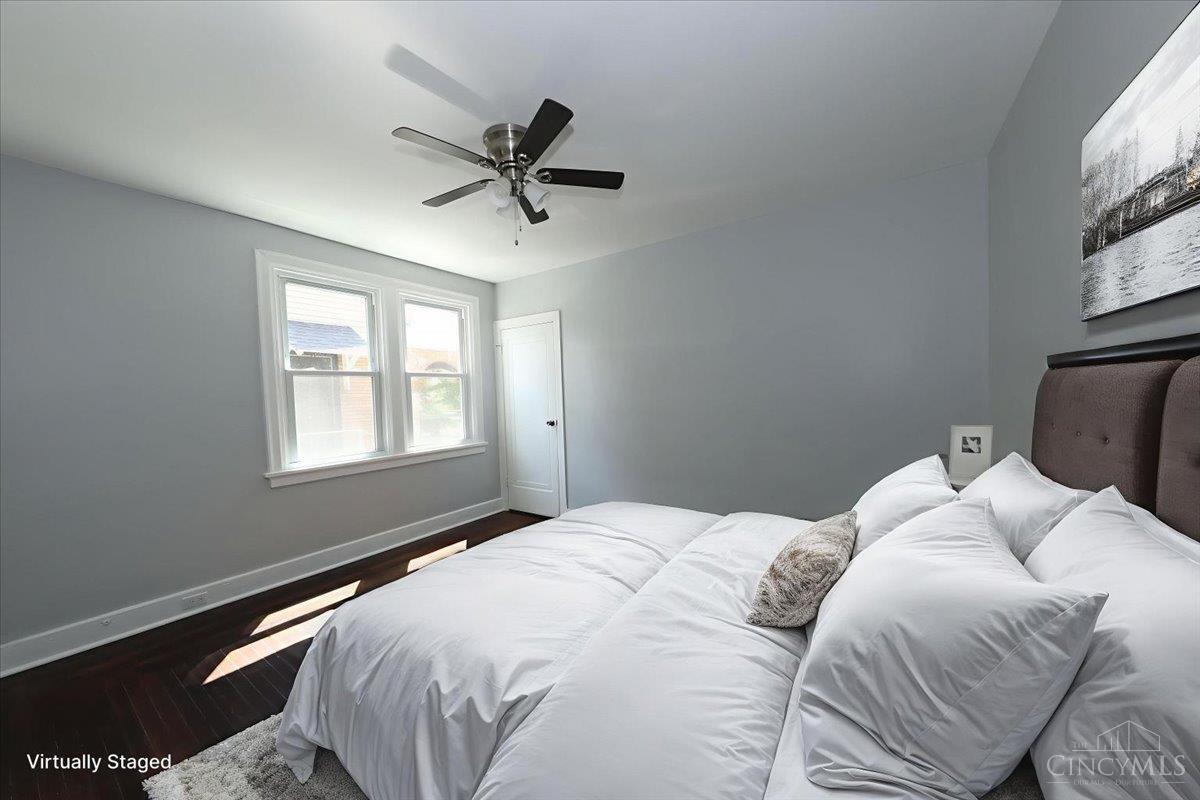 #2 bedroom - 1810 Berkley Ave