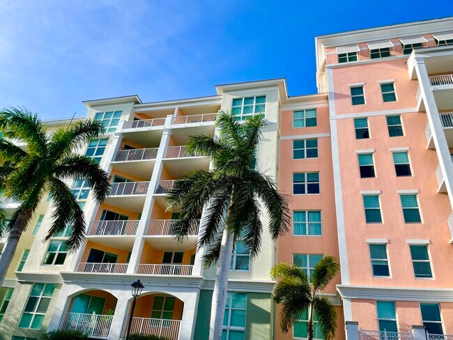 Building Photo - 804 E Windward Way