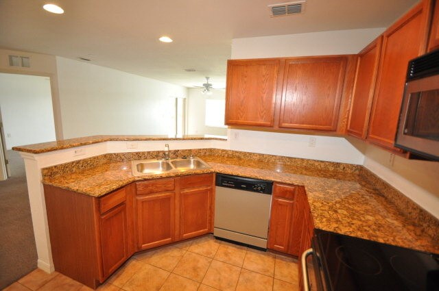 Building Photo - 4600 E Moody Blvd