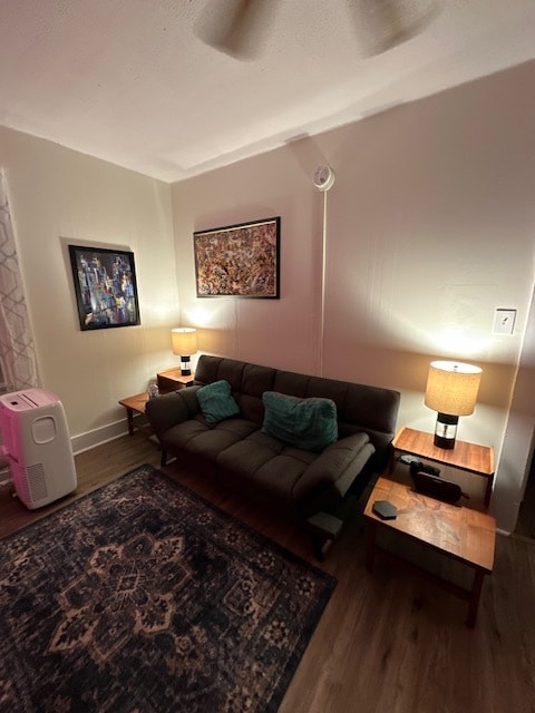 Primary Photo - 107 N Seminary St