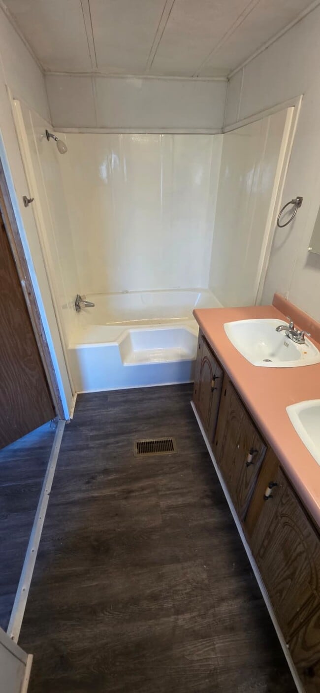 Building Photo - Cedar Street MHC