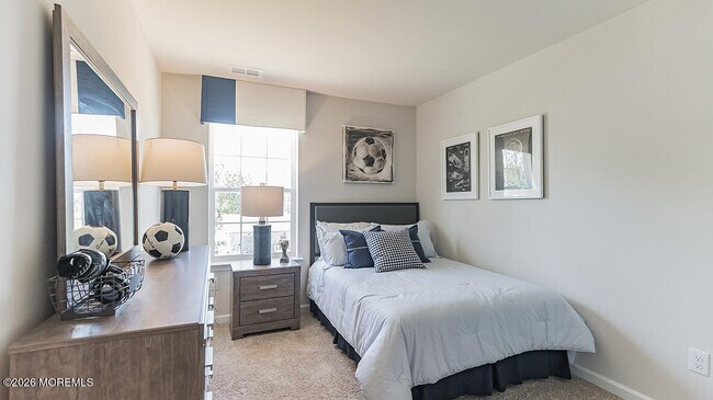 Building Photo - 92 Arlotta St