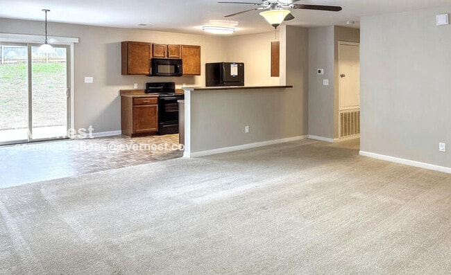 Building Photo - 29766 Westfield Dr