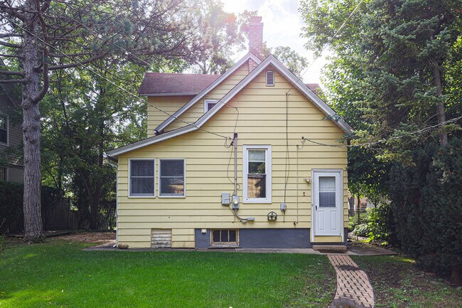 Building Photo - 1623 McGovern Ave