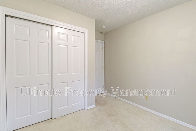 Building Photo - 819 Seabury Ct