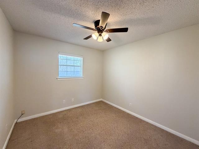 Building Photo - 828 Park Ln