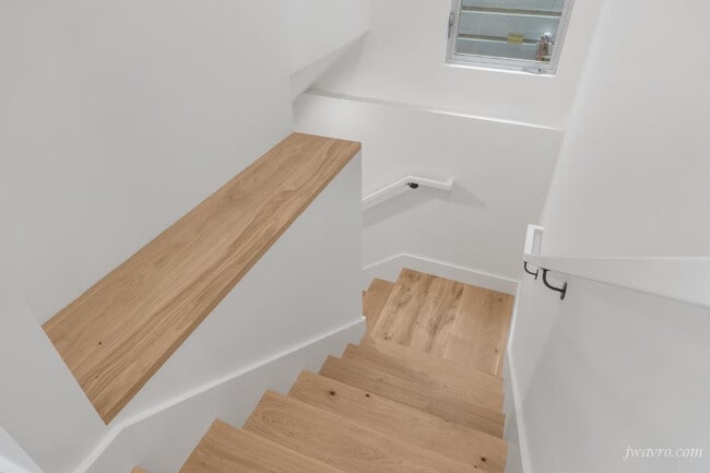 Building Photo - 80 28th St