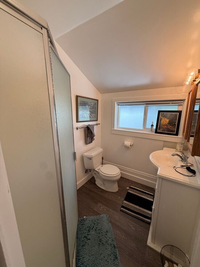 Building Photo - 1314 High St